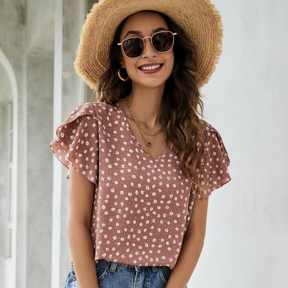 Tops - Ditsy Floral Print Petal Sleeve Blouse